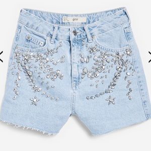 Gem denim shorts 💎✨